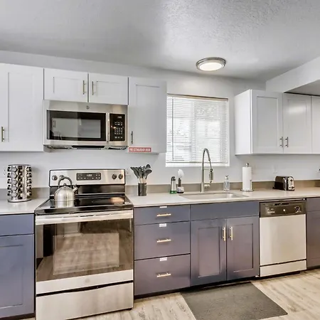 Mcclelland By Cloud Dream Homes Salt Lake City Room photo